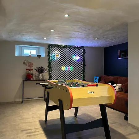 L'evasion Cinegame - A Theme *