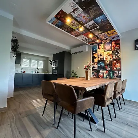 別荘 L'evasion Cinegame - A Theme *